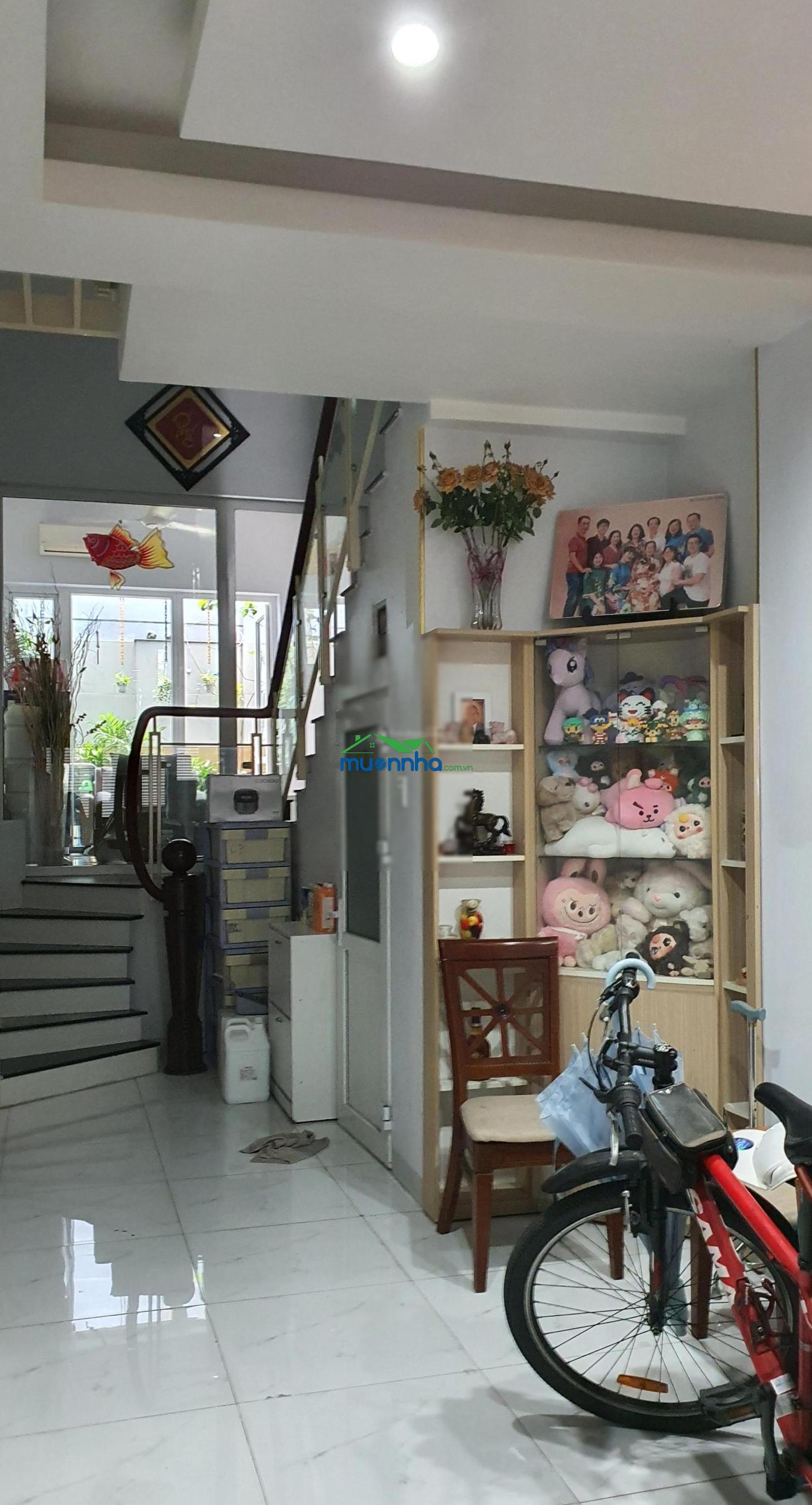 Hiếm q. 1, nhà đẹp 5 tầng, gara ôtô, hxh nguyễn văn thủ, p. tân định, giá tốt