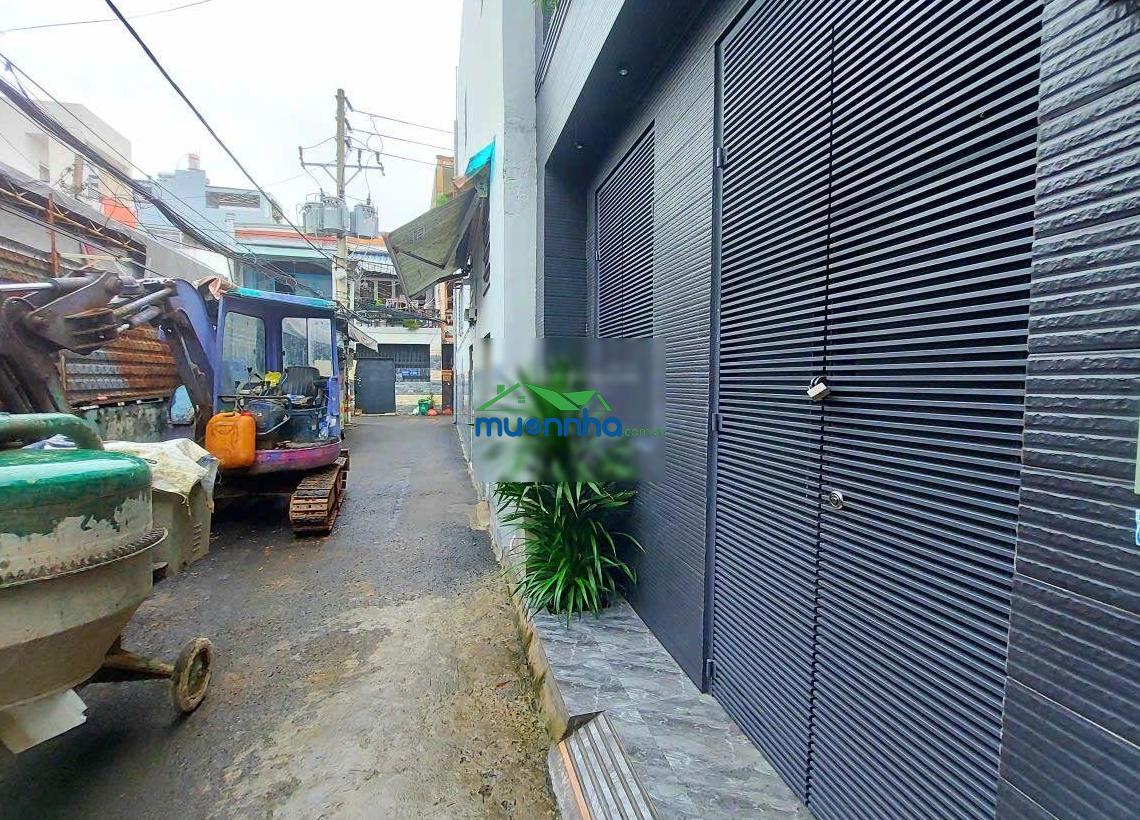 Nhà xây mới 3 lầu 32m² hẻm xe hơi đường lê văn thọ, ngay công viên làng hoa.