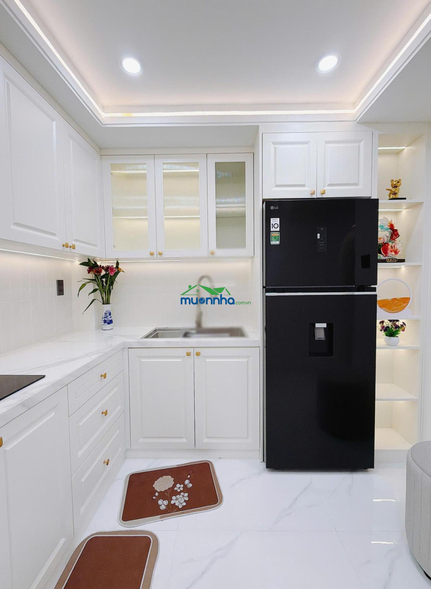 Cần bán gấp trong tuần nhà mới 3 tầng ngay đầu hẻm xe hơi phố phùng văn cung, giá chỉ 7,4 tỷ