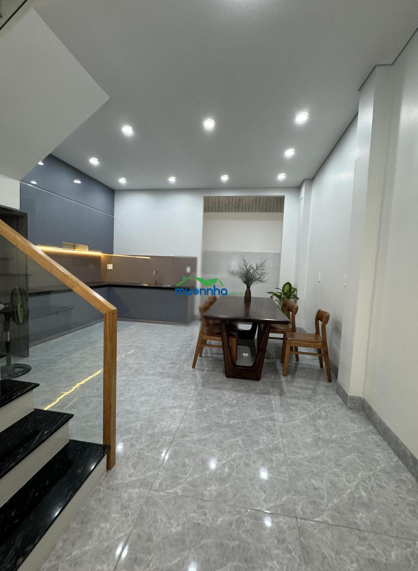 Nhà đẹp cần bán gấp thuộc phường đông hưng thuận q12 dt: 5 x 12m đúc 2 tấm giá bán: 5ty400tr