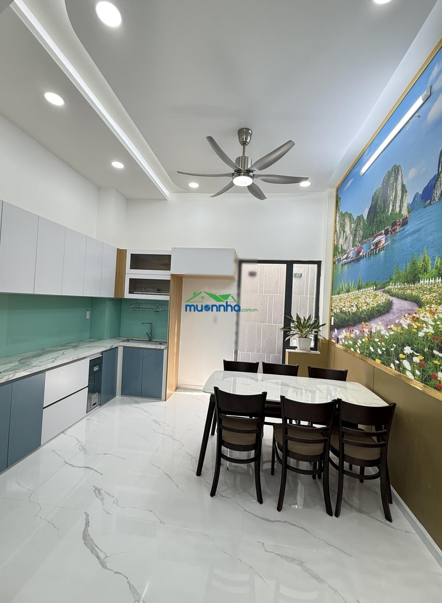 Hàng hiếm - 1 lầu 3 phòng - hẻm xe hơi - xây mới - tặng nội thất - chỉ 4.3 tỷ - 4