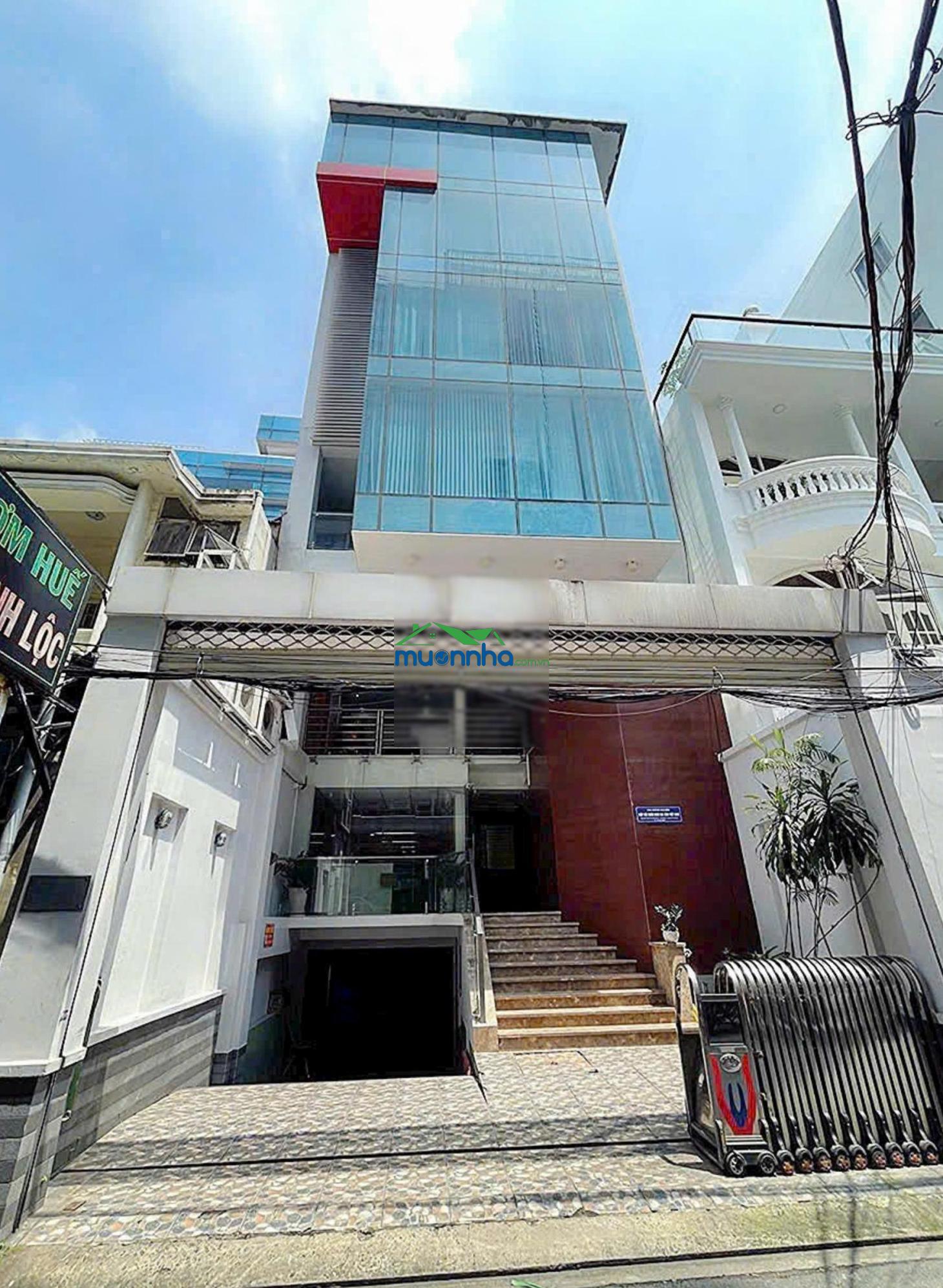 Tòa nhà đường trần hưng đạo. dt: 12*23m. hầm + 6 tầng. giá 65 tỷ thương lượng