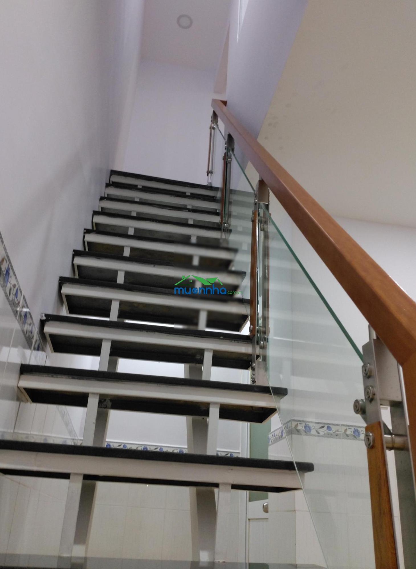 Nhà shr đường đông bắc, sau lưng công viên phần mềm quang trung, 4,4x12m, 1 lửng - Ảnh 3