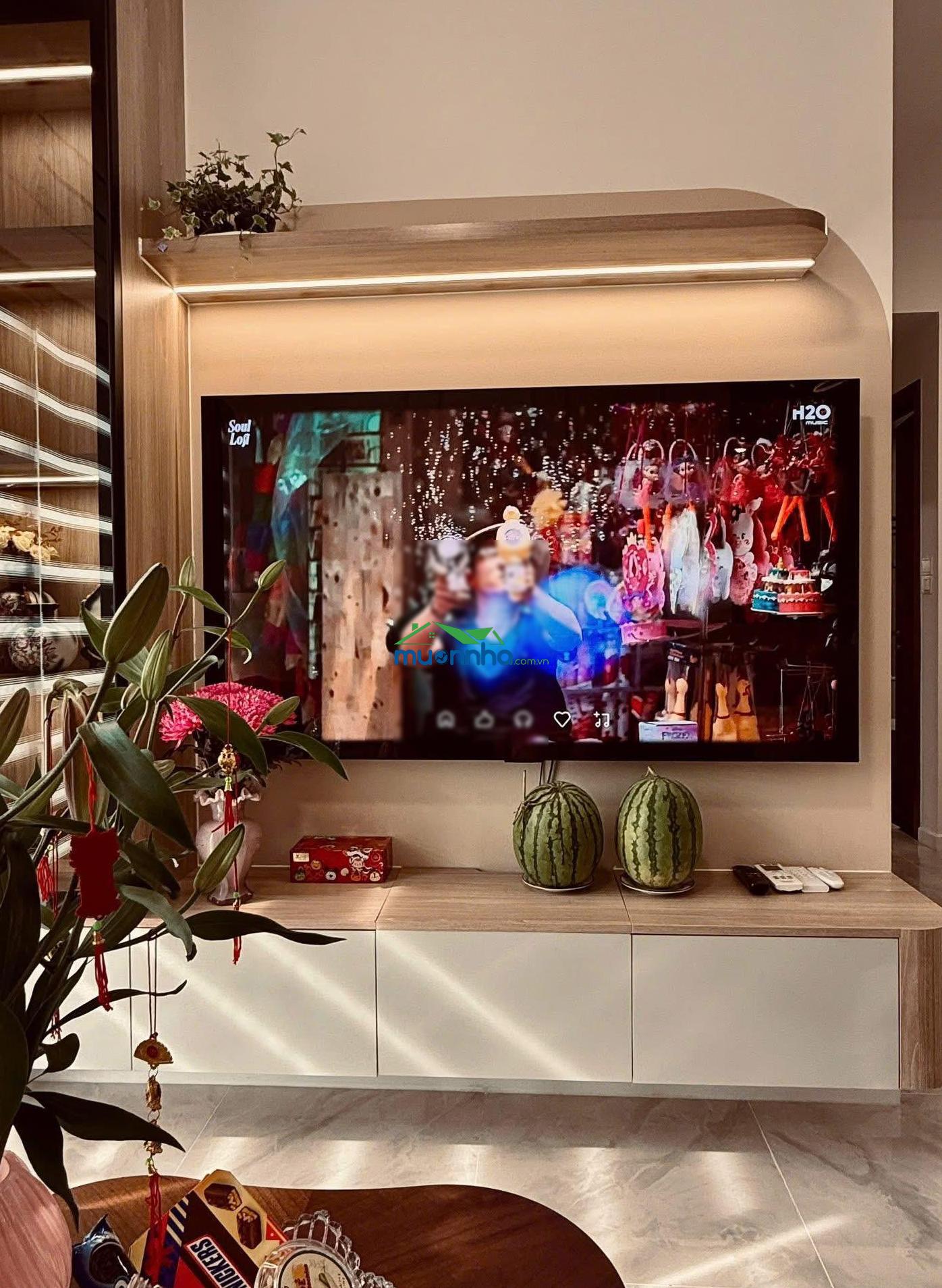 Cần bán căn hộ melody âu cơ 2pn giá 3.6 tỷ view đẹp liên hệ: 0938 694 ***