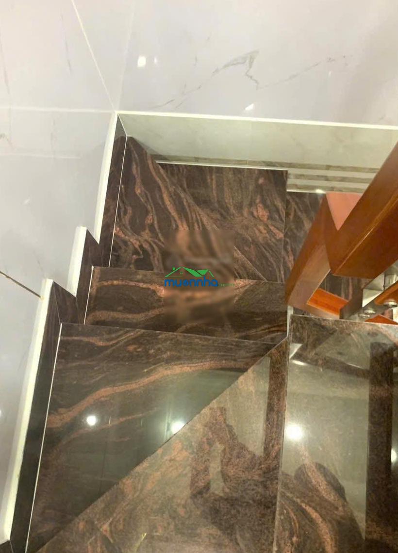 Tôi bán nhà 50 m2 sd, 1 trệt, 1 lầu, sổ hồng, sát hẻm ôtô, tuyệt đẹp, quận 7. giá: 1,65 tỷ - 3