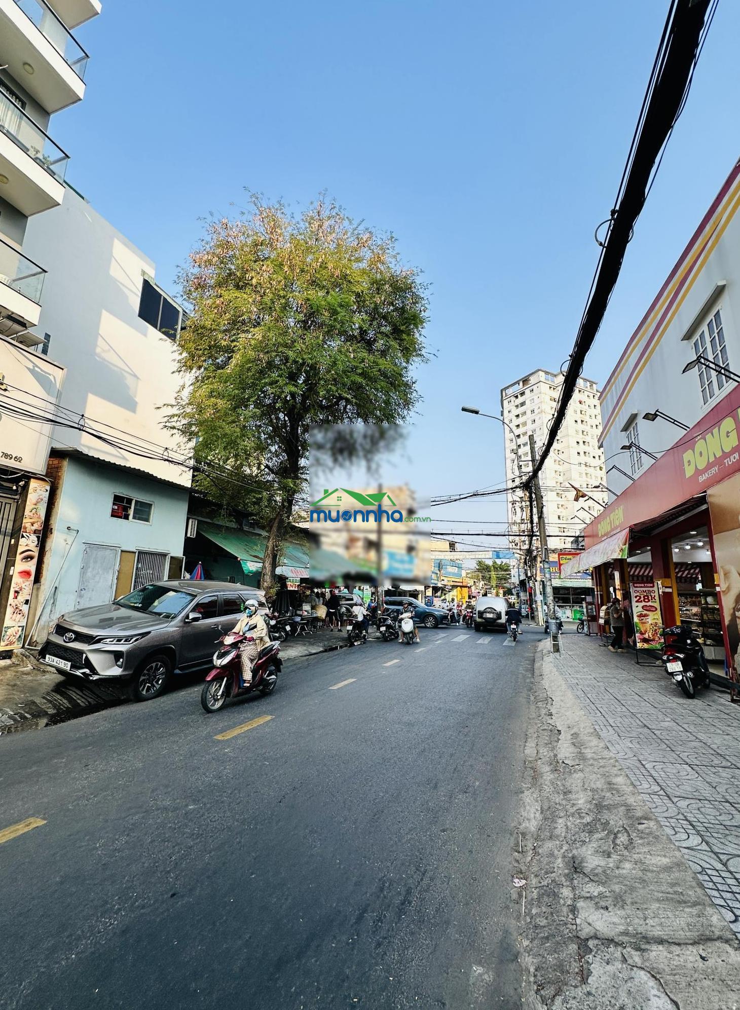 Trịnh đình trọng - 5 tầng - 8x23m - thang máy - 12p chdv - dtsd 800m2 - đường 12m - 4