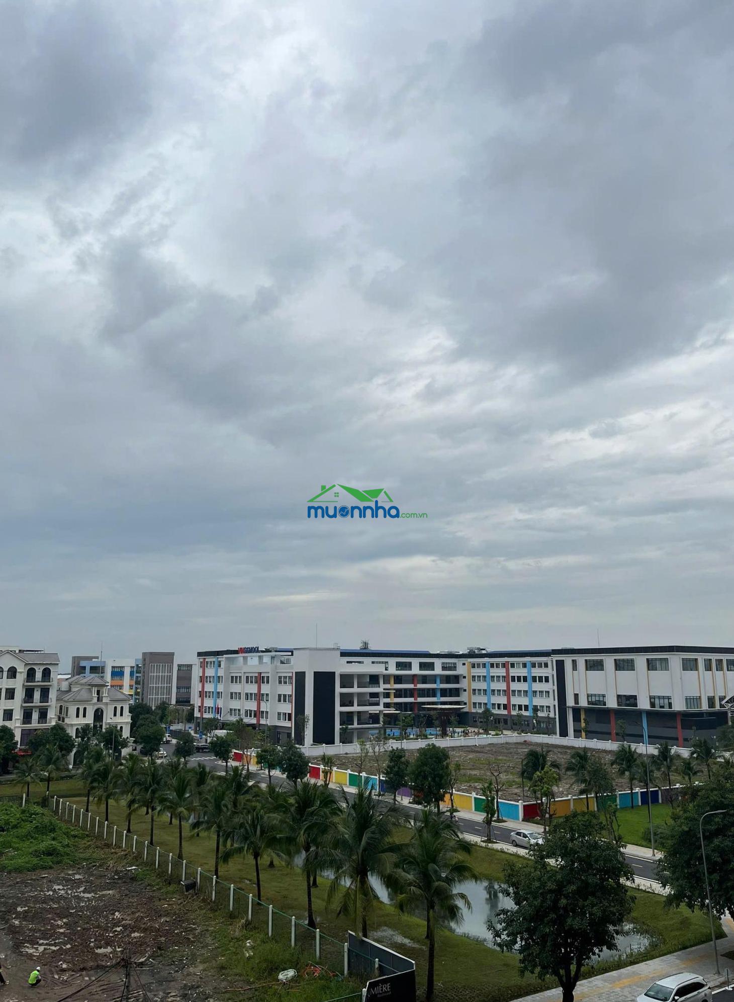 Bán gấp 2pn lumiere boulevard giá 4.5 tỷ tốt hơn chủ đầu tư có sổ