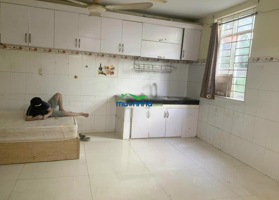 Sát mt - nhà 4 tầng (4x15m) - đường nhựa 10m có lề - 6pn đối diện bx miền đông p26 nhỉnh 10 tỷ - 4