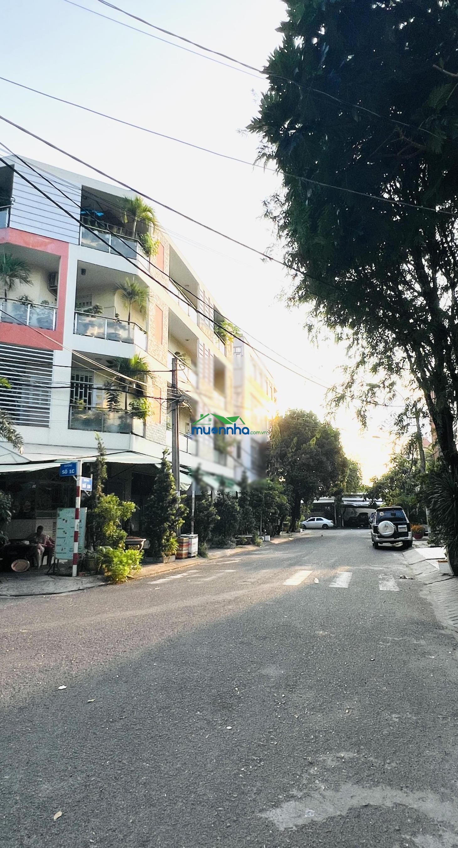 Bán nhà 5 tầng - lê văn quới (bình tân) - dt 4,5 x 16m (72m²) - hẻm 8m 1/ ôtô thông - giá