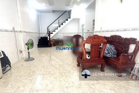 5,8 tỷ - nhà mới ở liền - (4,2x10, 2 tầng) - gần ngã 4 âu cơ - lạc long quân