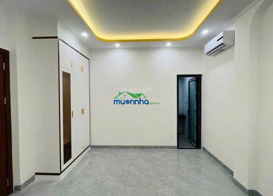 ** Bán nhà đường số 40. phường hiệp bình chánh. hẻm nhựa xe hơi. nhà 1 trệt 2 lầu + sân t