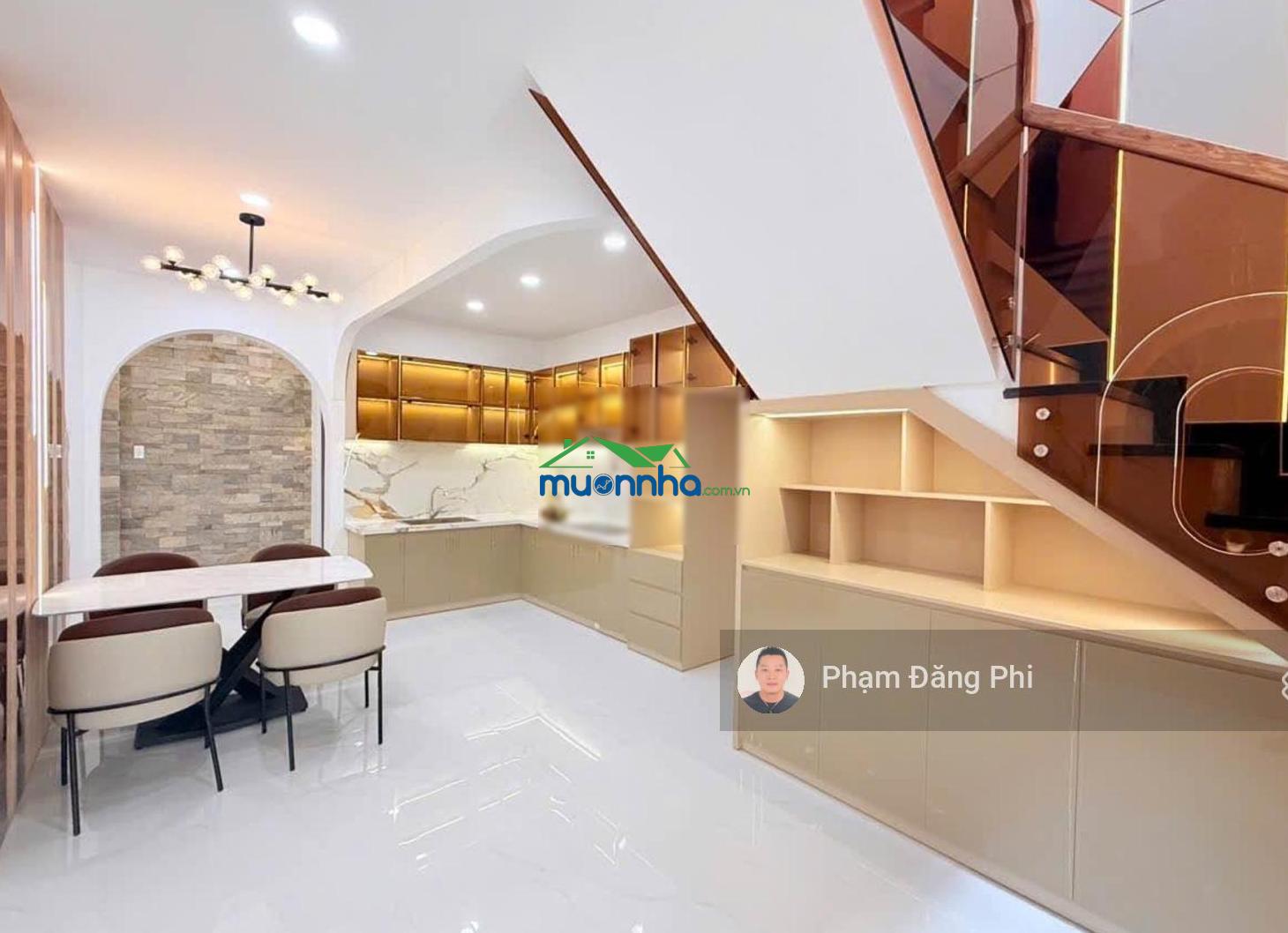Nhà mới đẹp - hẻm nhựa 8m có lề 3m - đối diện emart - tiện mở văn phòng, công ty - dọn vào ở ngay.