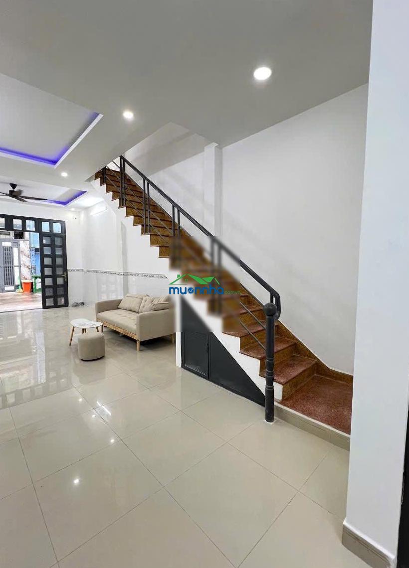 Định cư úc nên ông chú cần bán gấp căn gần ql1a 3p đi xe