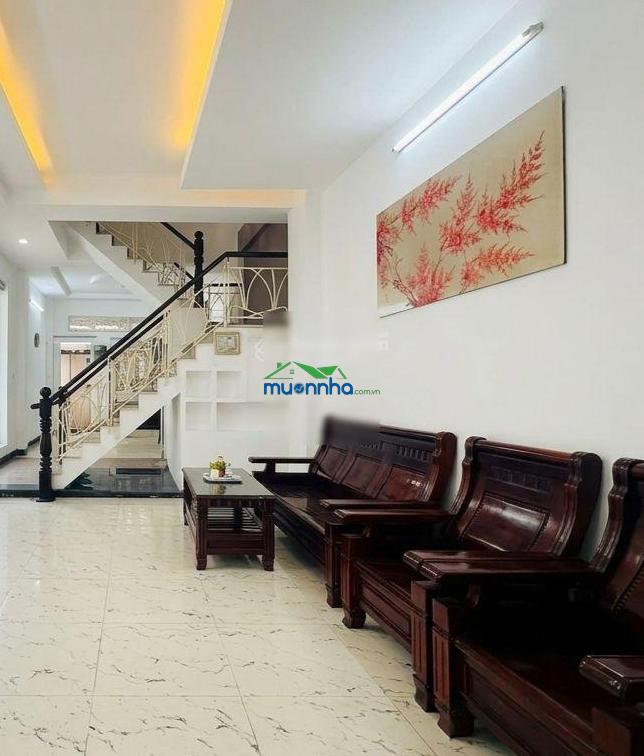 Hơn 5t - 52mv, trần xuân soạn, có bãi xe hơi, 52mv, nhà đẹp chủ ở, tiện sang trung tâm
