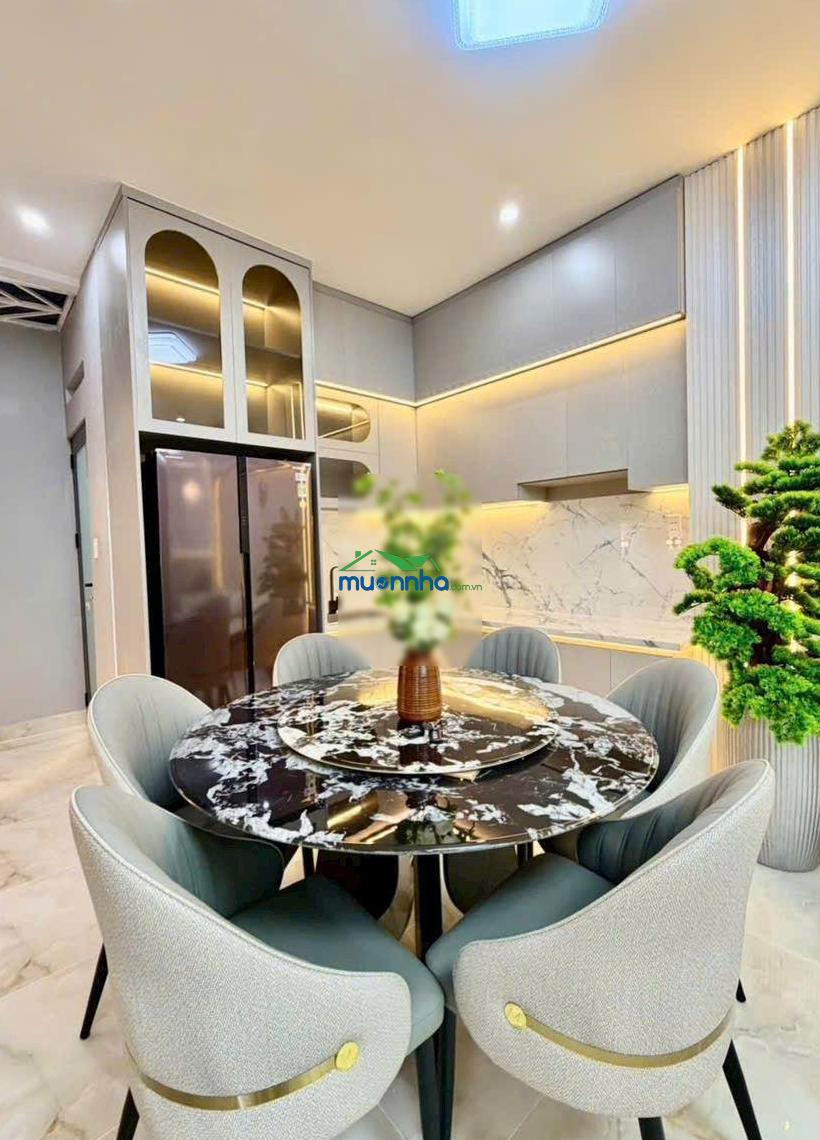 Nhà phố 2 lầu hxh 1716 huỳnh tấn phát - cách q7 chỉ 200m