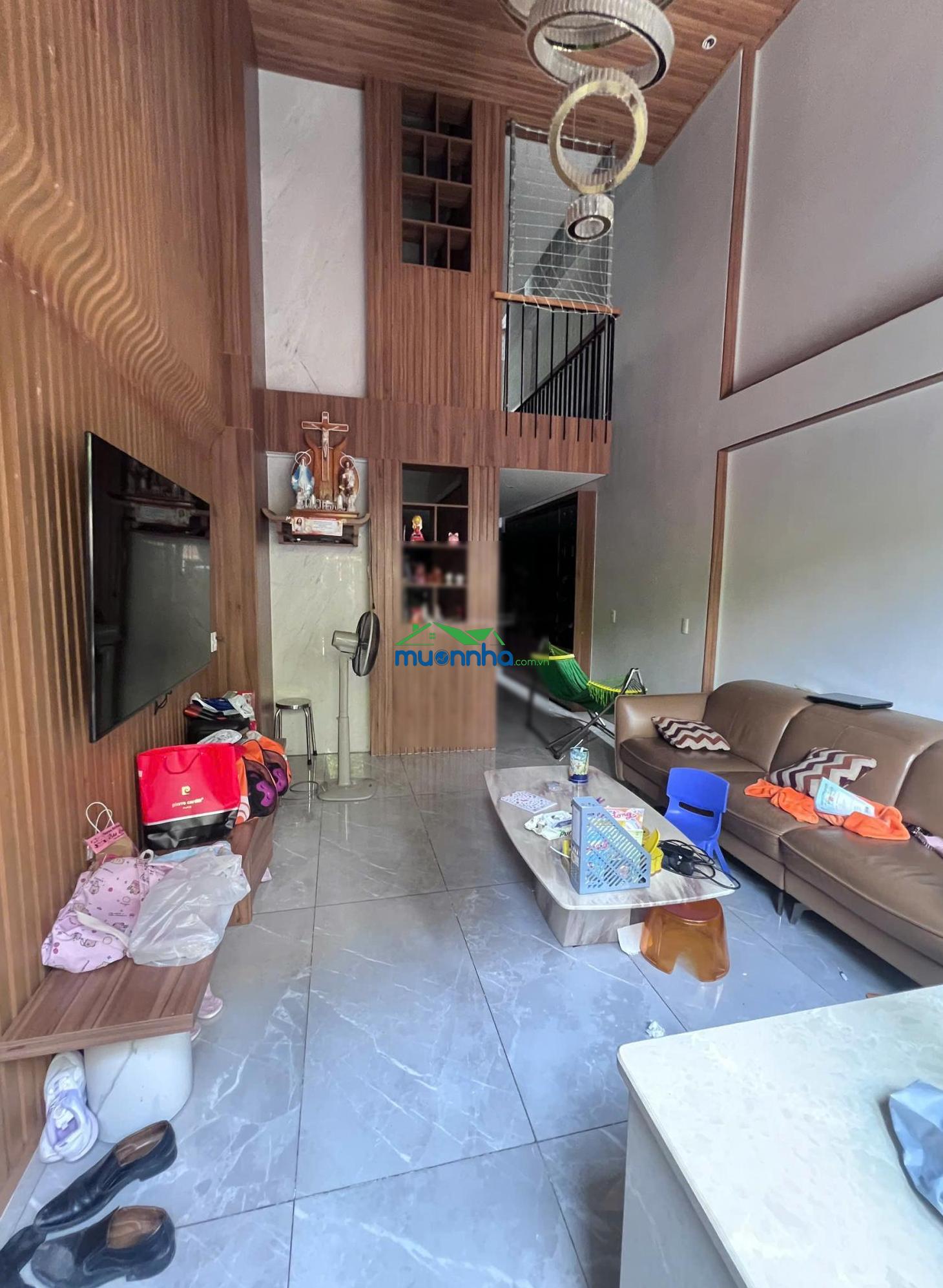 Bán chdv nguyễn xí, 4 tầng, giá 14,5 tỷ