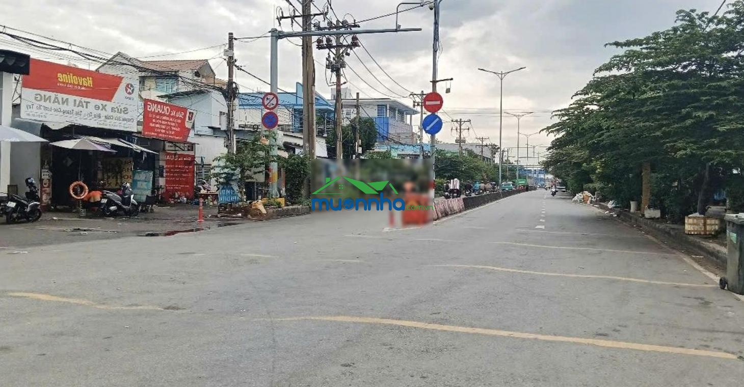 Nhà cấp 4 mặt tiền rộng phường cát lái quận 2