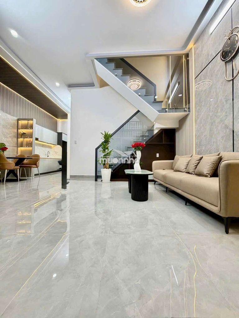 Căn góc 6x9m 2 tầng kế phú mỹ quận 7 4 tỷ 590