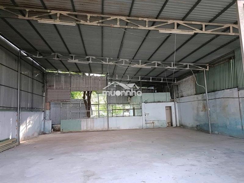 Cho thuê xưởng 350m gần ngã tư chiêu liêu dĩ ăn có 3 pha