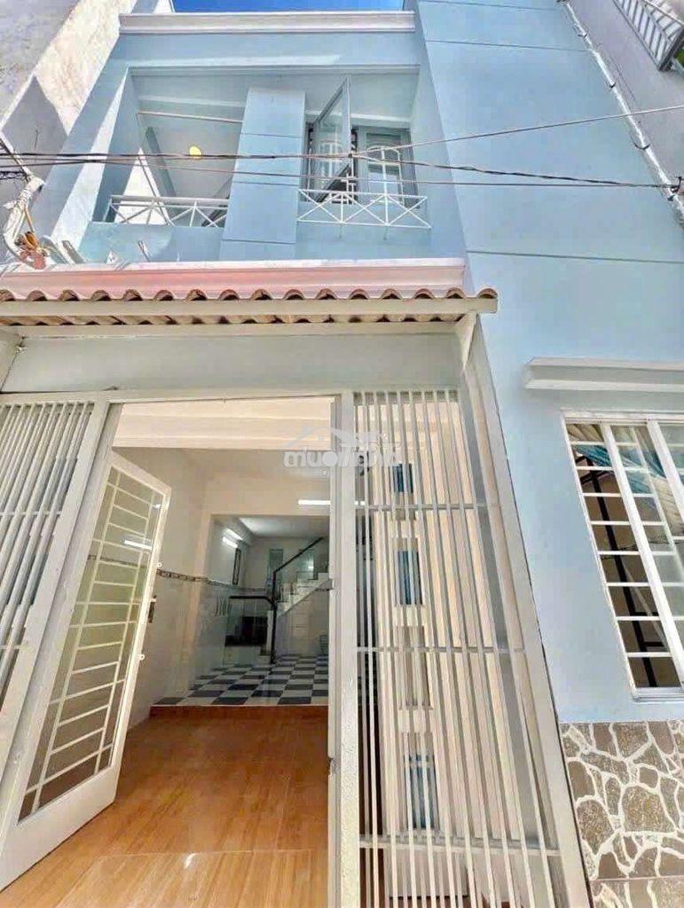Cho thuê nhà 1 trệt 1 lầu 3pn 4,5x12m hẻm 861 trần xuân soạn q.7