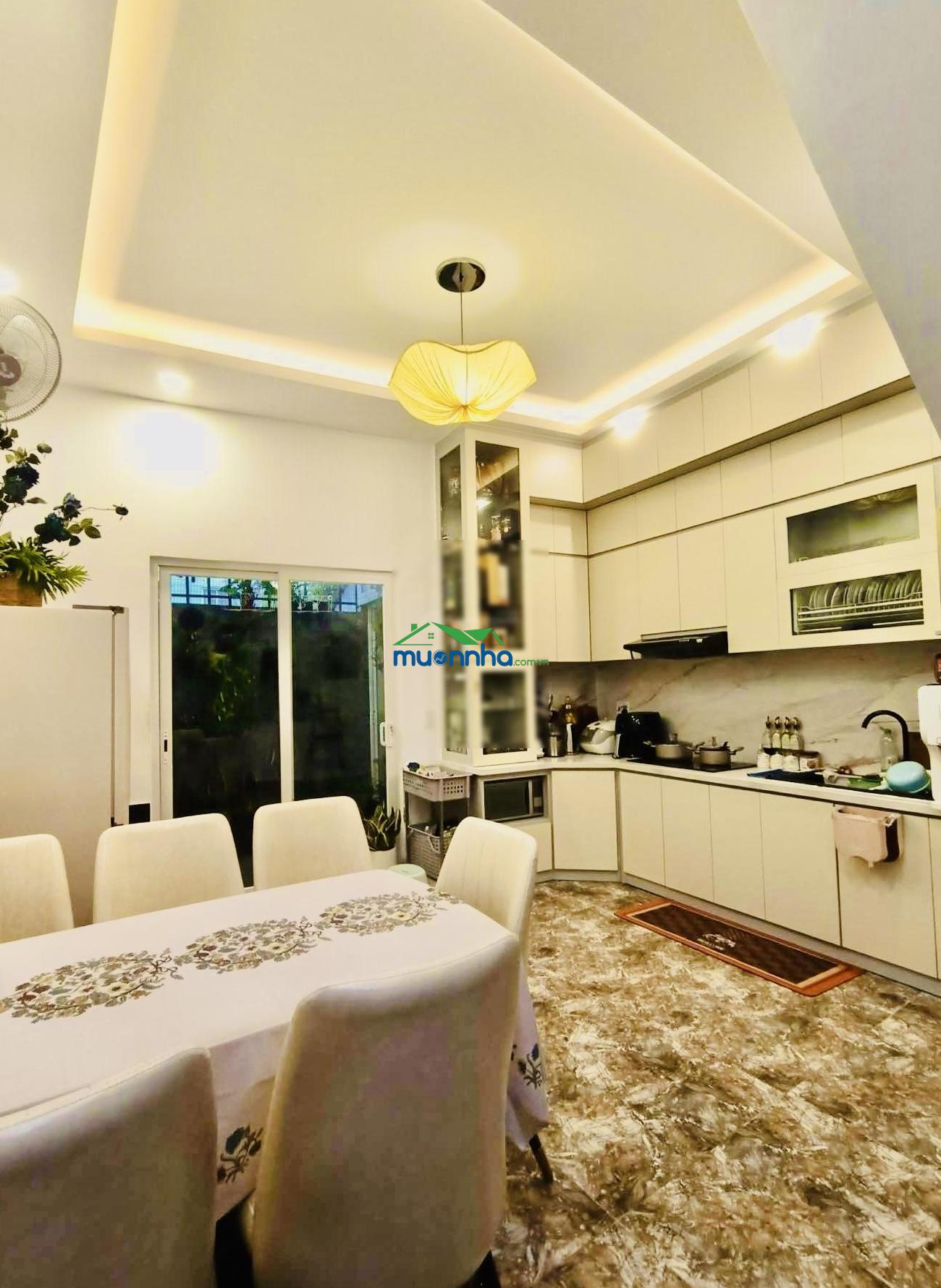 Nhà đẹp hẻm xe hơi nở hậu, nội thất tặng full ngay lã xuân oai giá 5.5 tỷ