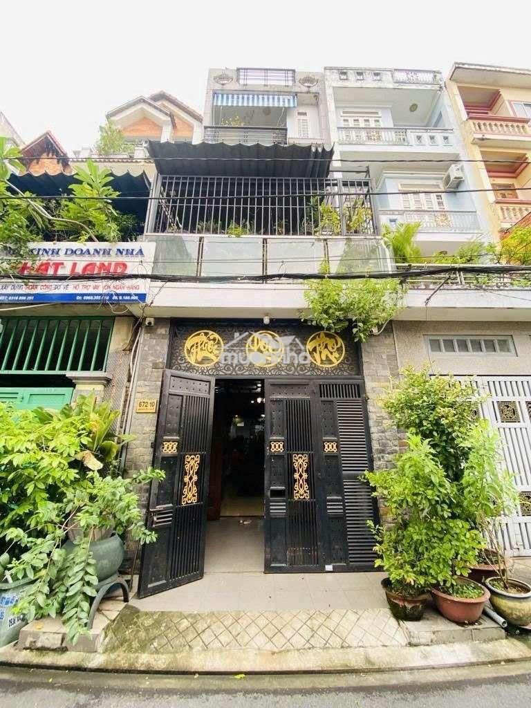 Gò vấp - 60m2 - 3 tầng bề thế - hxt thông, ô tô vào nhà - nhỉnh 6 tỷ