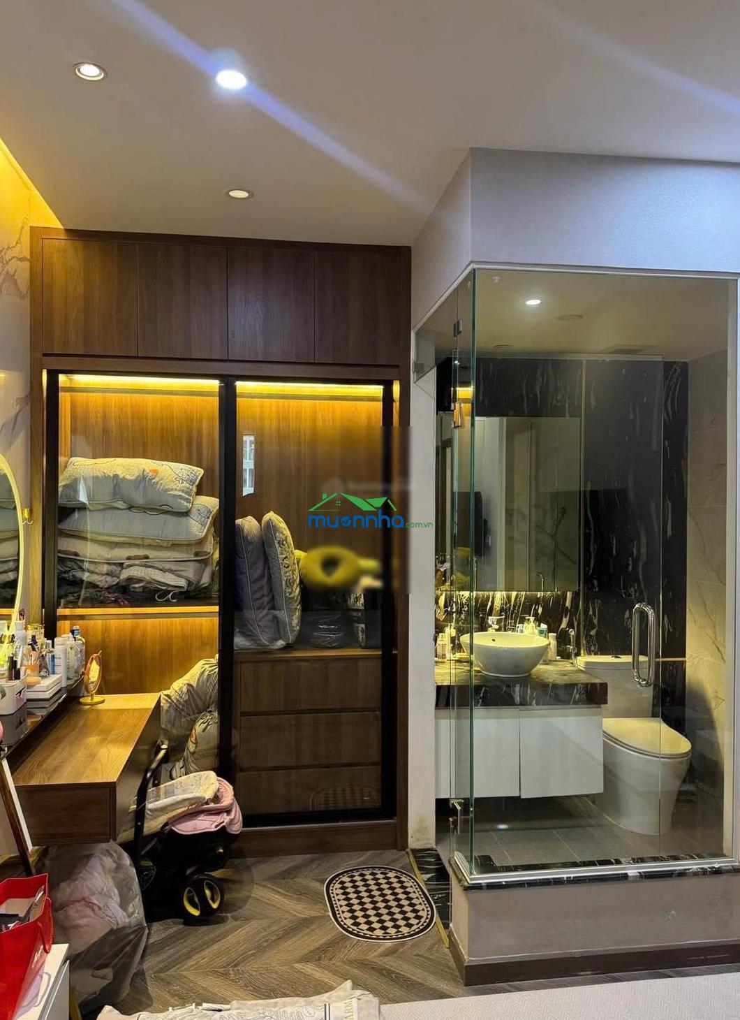 Chính chủ cần bán căn hộ 2 phòng view hồ bơi , đã có sổ hồng tại sunrise riverside giá chỉ 5 tỷ