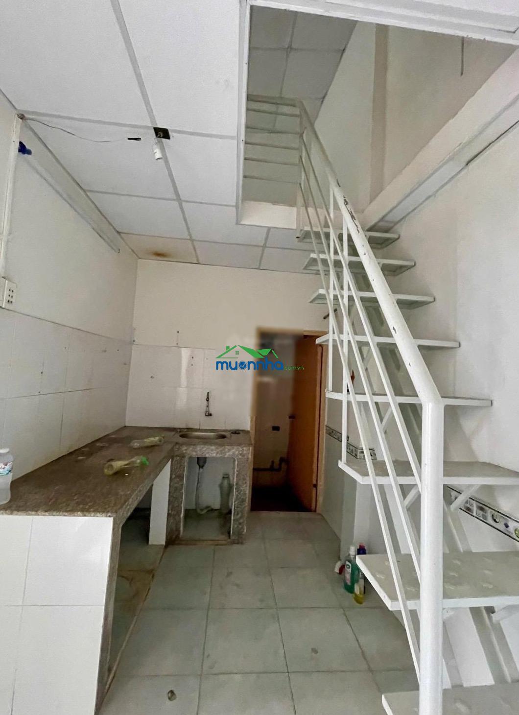 Nhà cấp 4 có gác lửng hoàn công đầy đủ 48m2 ngay chợ hiệp bình, chỉ 4,45 tỷ