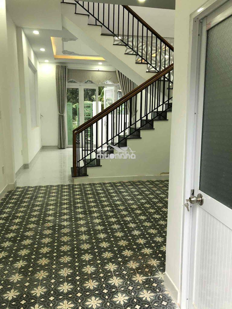 Bán nhà hẻm 2 mặt tiền (2 lầu)