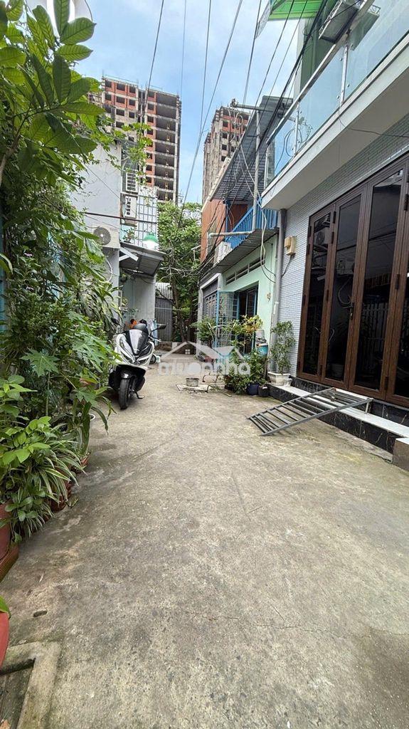 Nhà 2 tầng - hẻm thoáng - 5 tỷ (nói chuyện với chủ) - 2