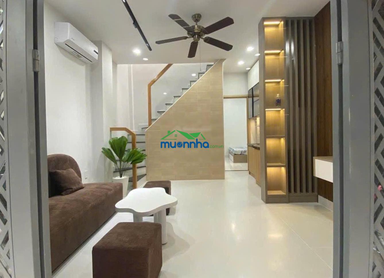 Nhà đẹp gần mặt tiền nguyễn hữu cảnh (4 x 8m) 3p ngủ - hẻm 3.5m thông - 2