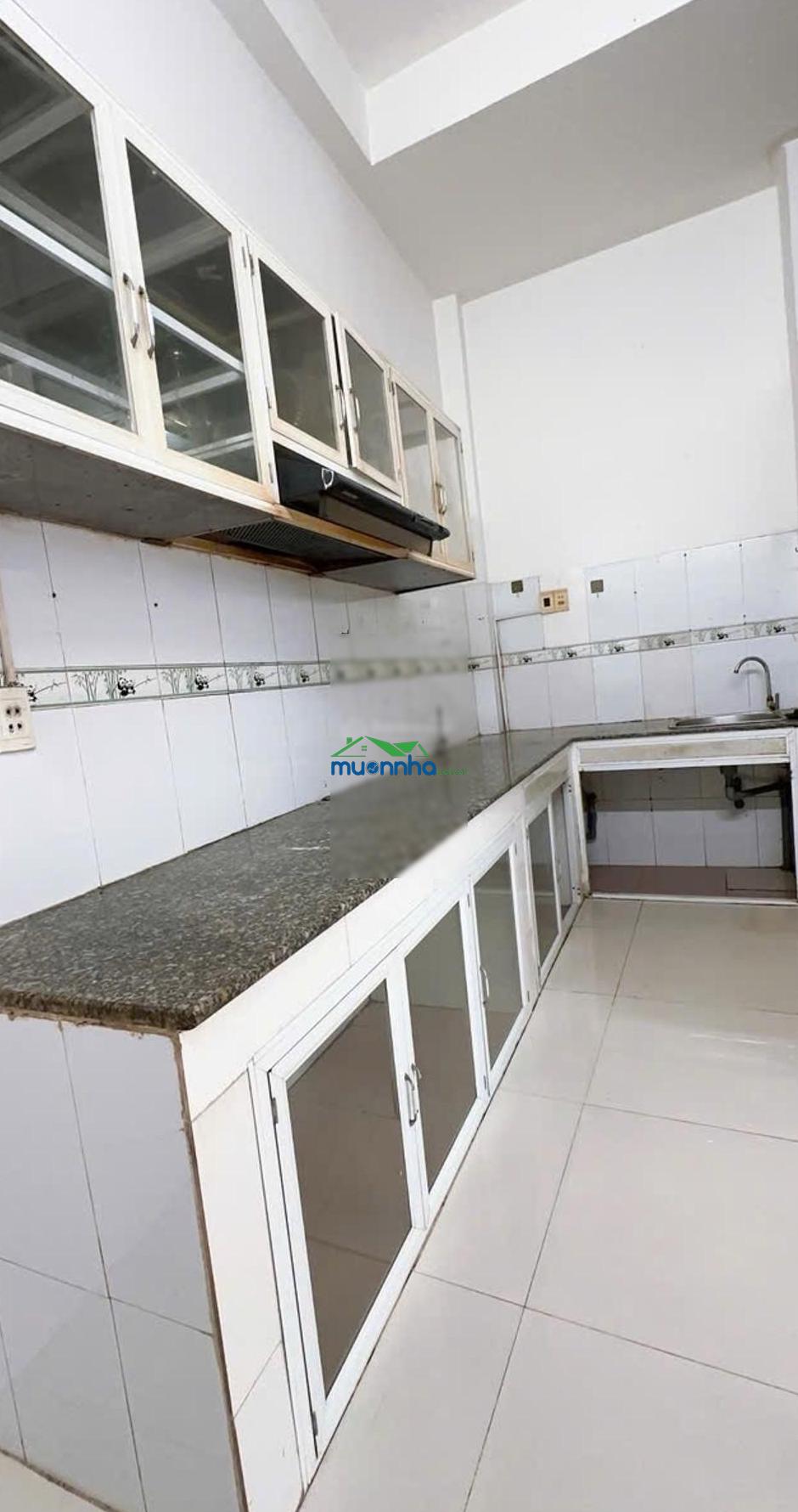 Nhà 3 tầng hxh kia - hẻm thông bùi minh trực - ngang bề thế 7,5m - kdc hiện hữu - nhỉnh 5 tỷ - 4