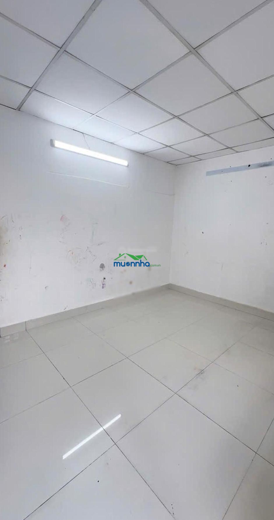 Nhà 3 tầng hxh kia - hẻm thông bùi minh trực - ngang bề thế 7,5m - kdc hiện hữu - nhỉnh 5 tỷ - 3