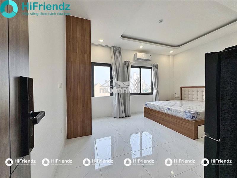 Khai trương studio full nội, thiết kế sang trọng,cửa sổ trời siêu rộng
