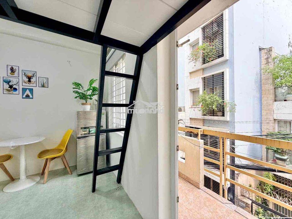 Duplex gác cao ban công thoáng - 2