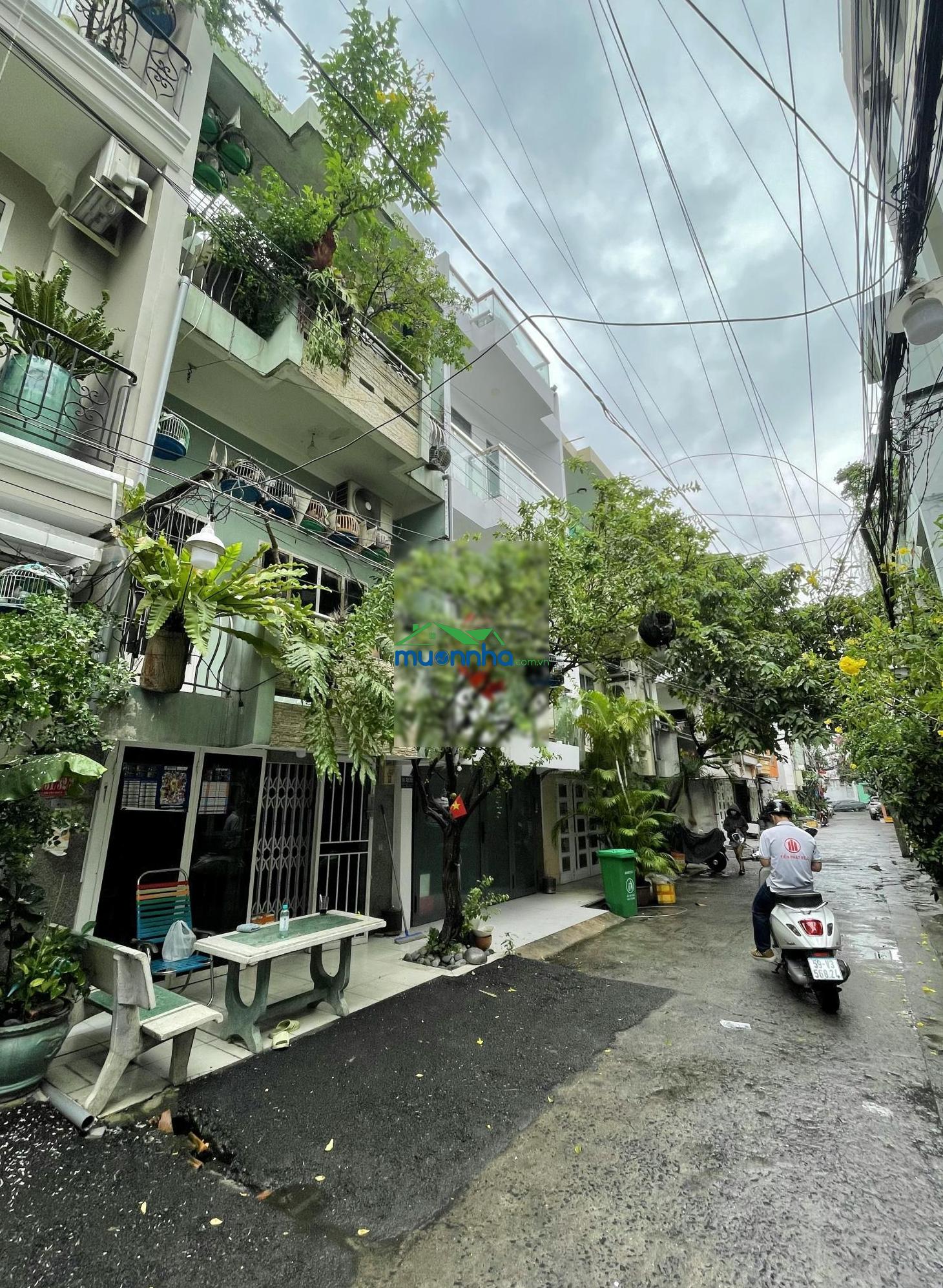 Chủ định cư bán gấp - ngay hutech ung văn khiêm p.25 - ngang lớn 7x12m nở hậu 10,5m - 12.9 tỷ tl
