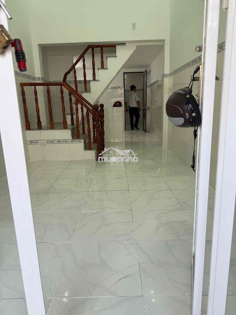 Nhà sạch sẽ tân thới hiệp, q12. 3,4mx 12m,1tr,1lầu,2pn,1wc. hẻm 3 gác