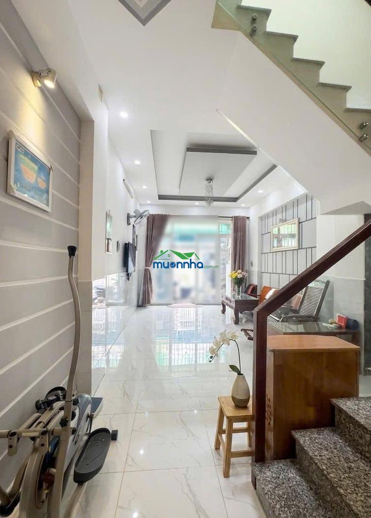 Nhà 3 tầng hẻm xe hơi gần lã xuân oai
