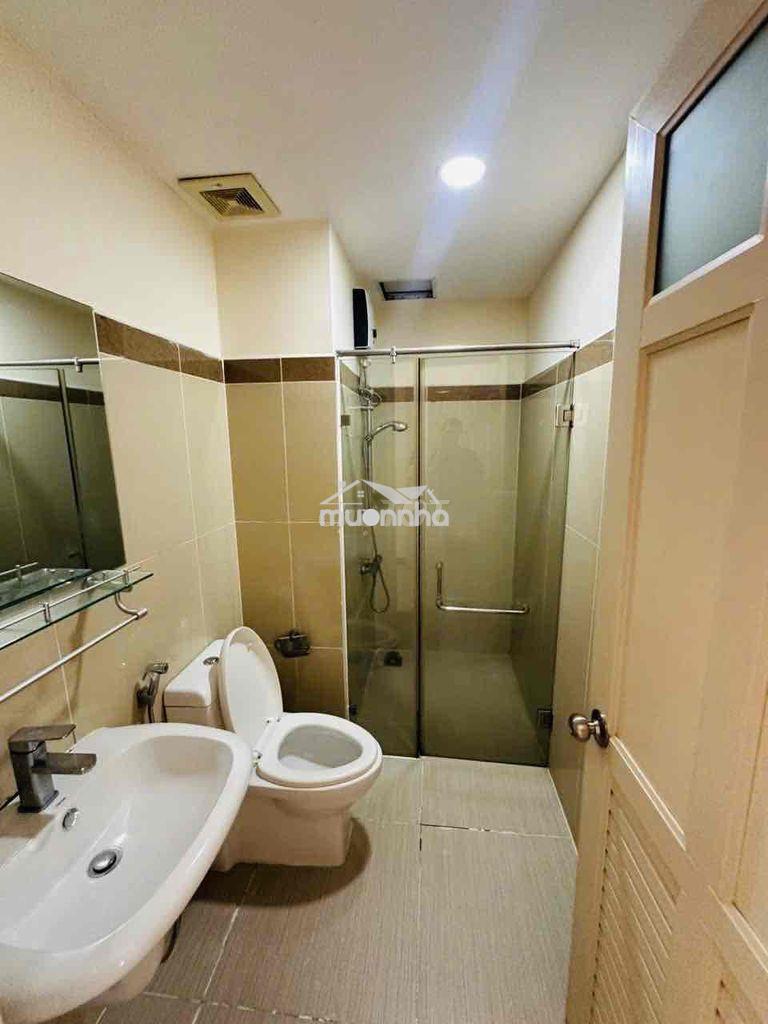 P 5tr giảm còn 4,5tr full nt , gần phú mỹ hưng - 4