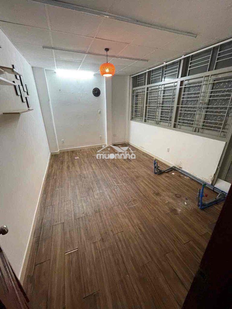 NHÀ THUÊ NGUYỄN VĂN TRỖI HXT 3PN 3WC - 4