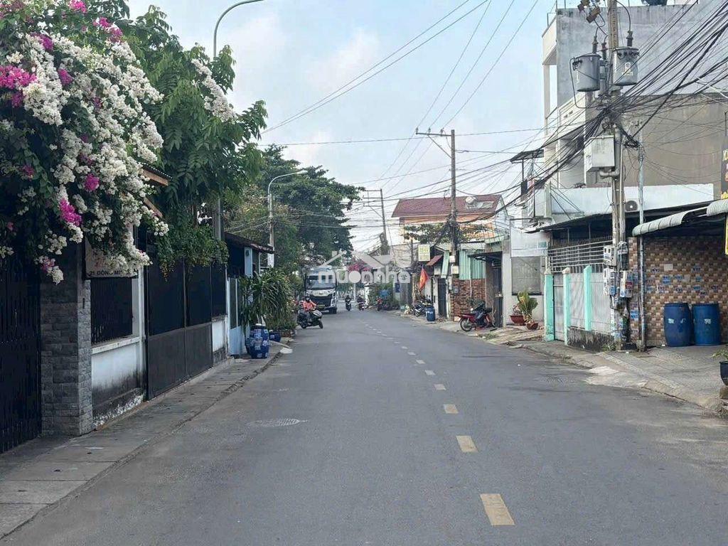 Bán nhà phố mặt tiền kinh doanh đông hòa dĩ an - 2