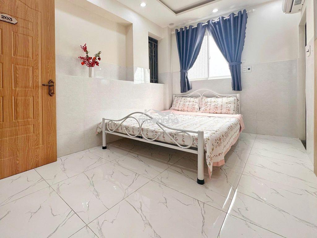 Studio cửa sổ 3tr9, cửa sổ vách kính view triệu đô 4tr9, bancol 5tr9 - 2