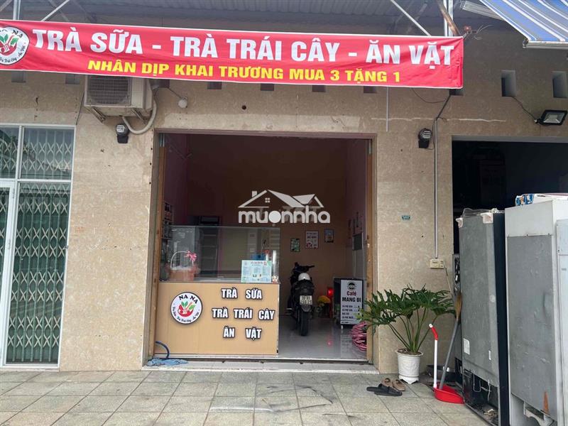 Mình cần sang lại mặt bằng và đồ trong quán trà sữa