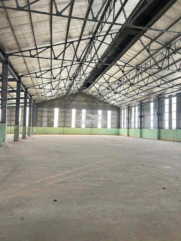 Cho thuê kho khuôn viên 4500m dĩ an, bình dương - 3