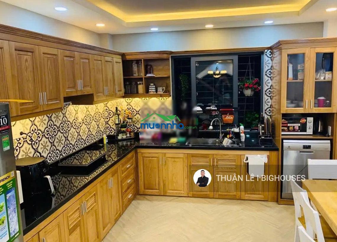 Bán nhà 5 tầng (4mx12m) dts ~200m2. hxh 5m đường trần quang khải thông hoàng sa. sẵn hđt 42tr/tháng