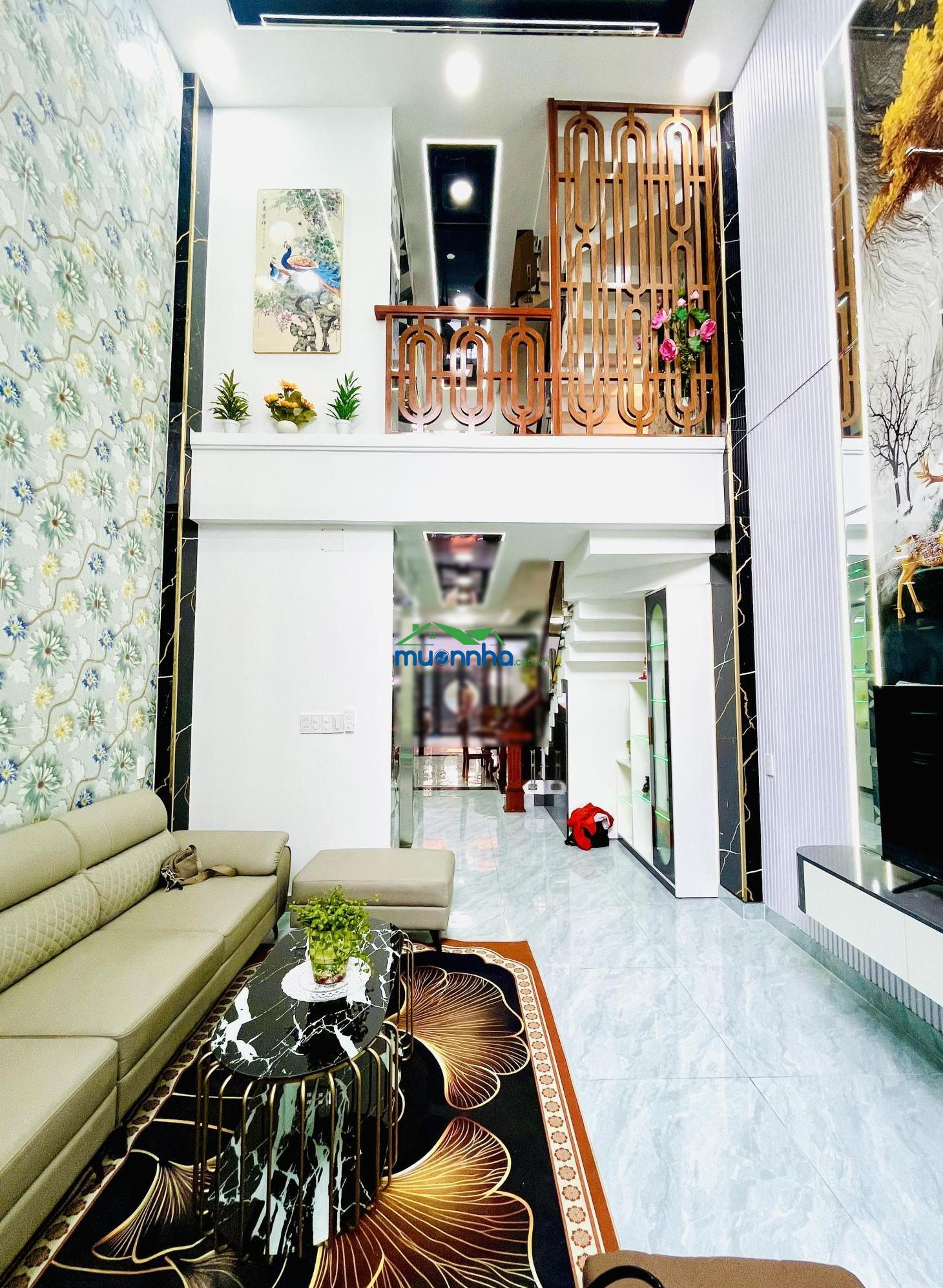 Mặt tiền hẻm 10m, 4x20, 6 tầng, thang máy, gần mặt tiền phan huy ích, kinh doanh đa ngành