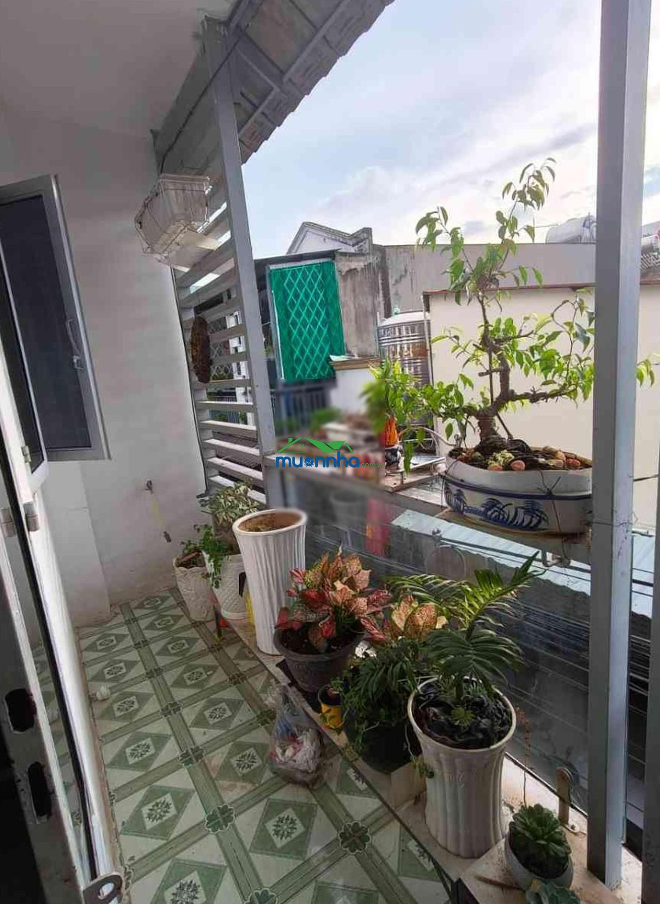 Bán nhà 4 tỷ - nhà lô góc linh xuân - 44m - 1 trệt 1 lầu 2pn - hxh - 3