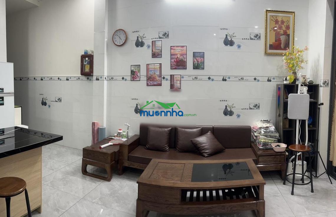 Bán nhà diện tích 70m² một phòng khách hai phòng ngủ một nhà vệ sinh