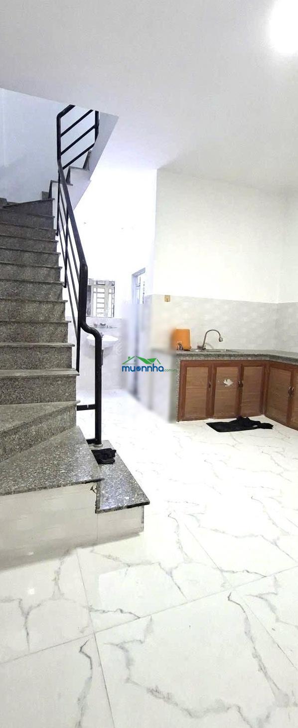 Hiếm nhà liên khu 4 - 5 sát mặt tiền hiếm nhà liên khu 4 - 5 sát mặt tiền chợ hẻm ô tô 5m thông dt