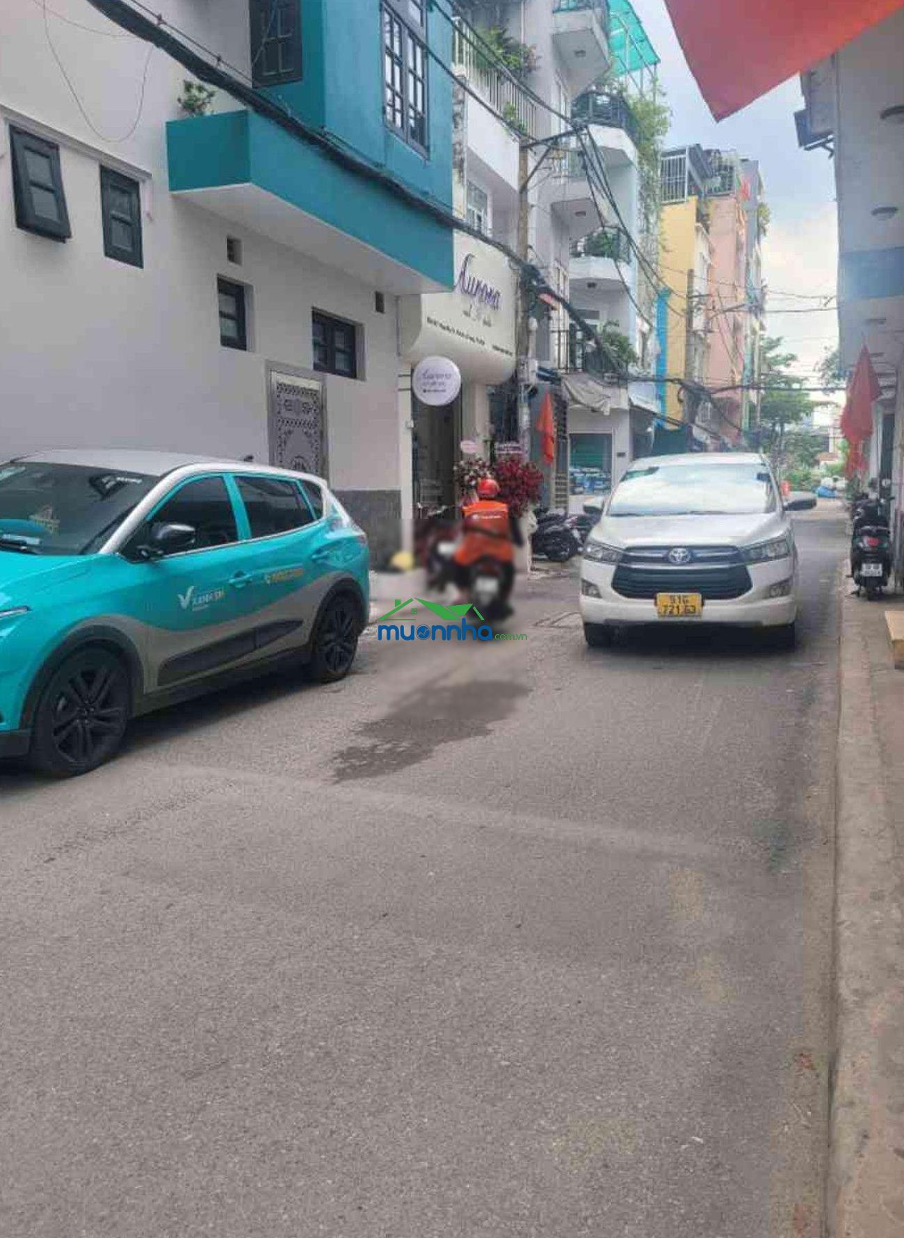 Hiếm, dtich 66m², ngang 4,2m, xe hơi đổ cửa, shr, sát chợ, trường học, nhỉnh 7 ty tl